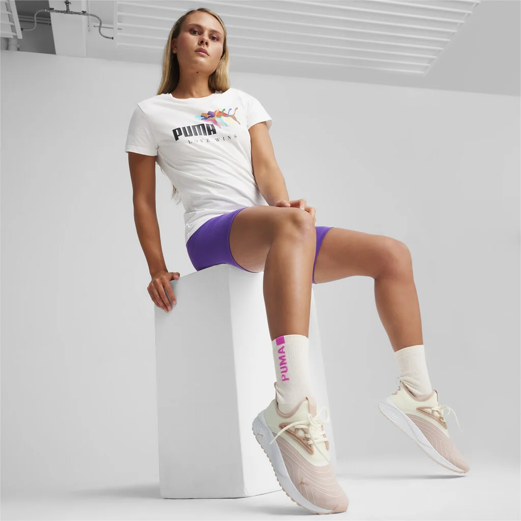 PUMA ESS+ LOVE WINS Tee ΜΠΛΟΥΖΑΚΙ Κ/Μ (679996)